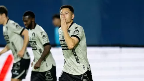 Óscar Macías es el jugador que la afición de Chivas pide