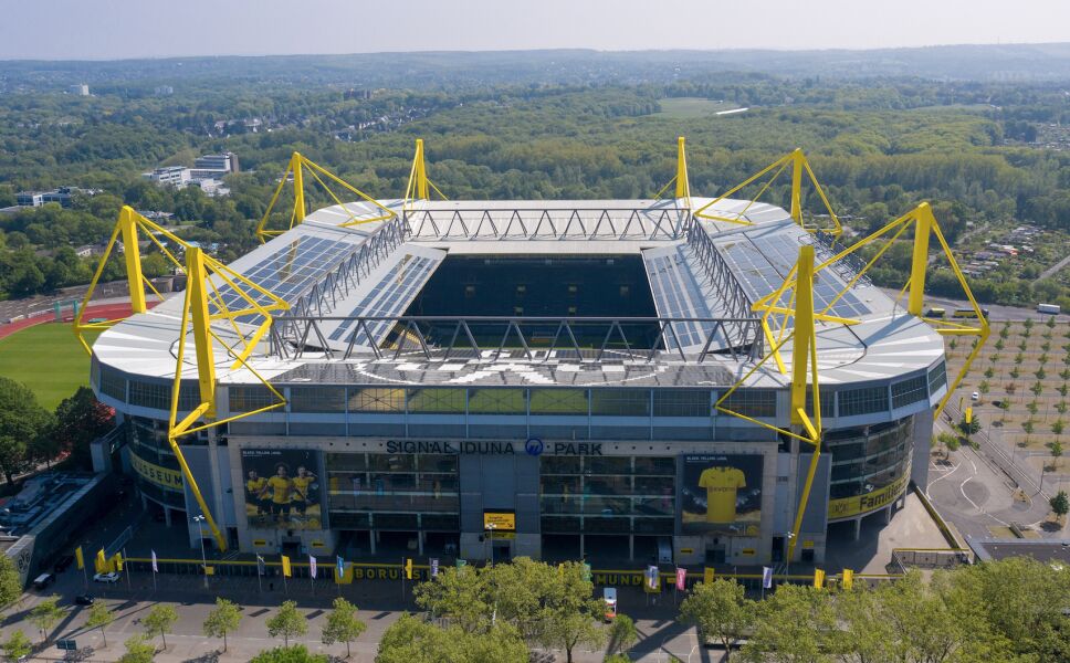 El Signal Iduna Park regresa a la actividad