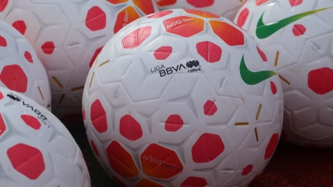 Gol de Denise Castro en el América vs Chivas