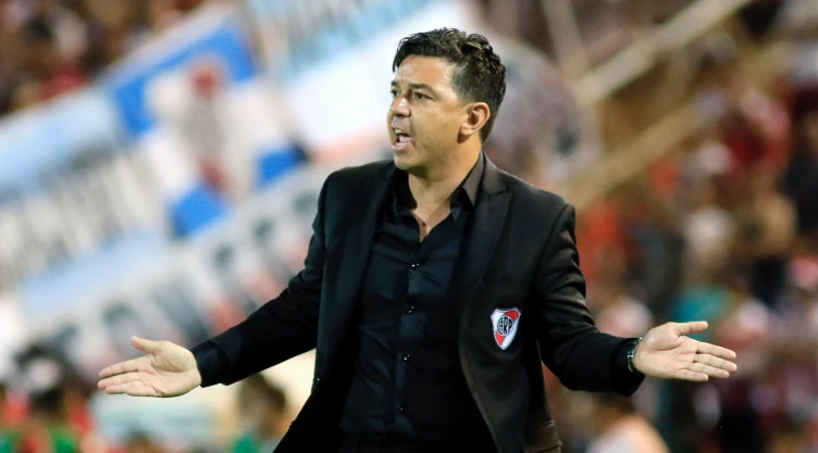 Internan de emergencia a Marcelo Gallardo