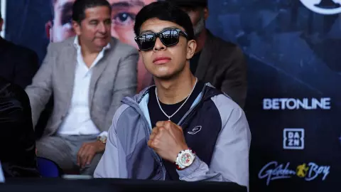 Pesaje Munguía Derevyanchenko pelea