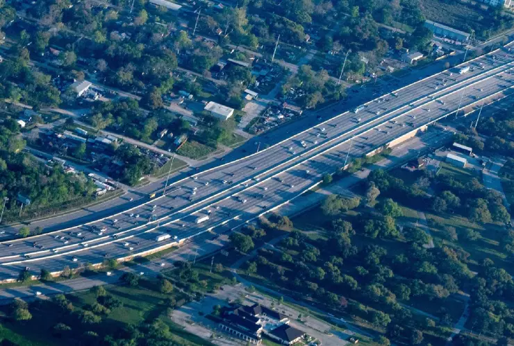 la transitada carretera I-10 de Texas