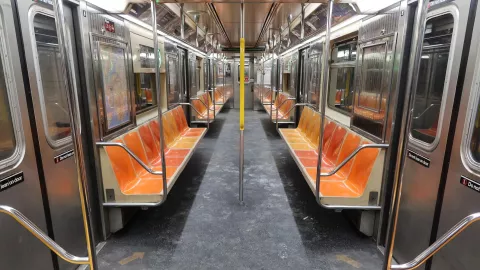 multa por quedarse dormido en el metro de la cdmx.jpg