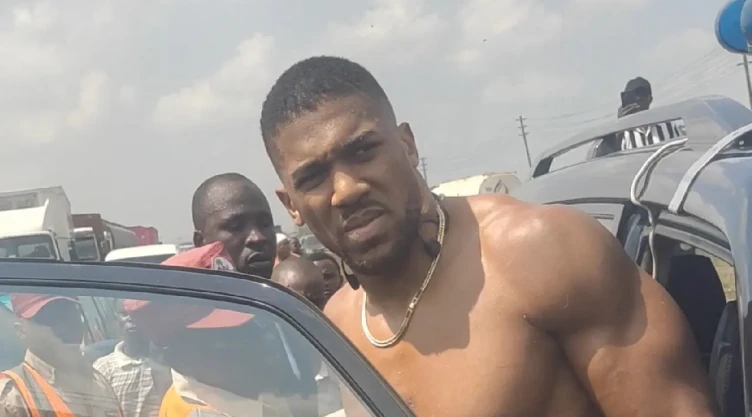 Se revela la posible causa del accidente de Anthony Joshua