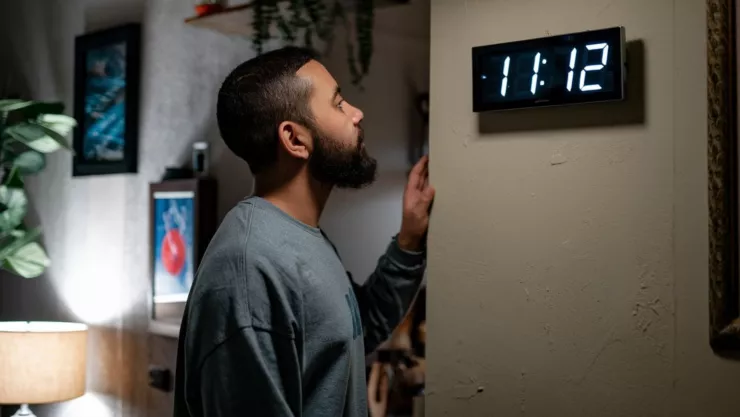 11:12 El significado espiritual de ver el reloj justo después de una hora espejo.jpg