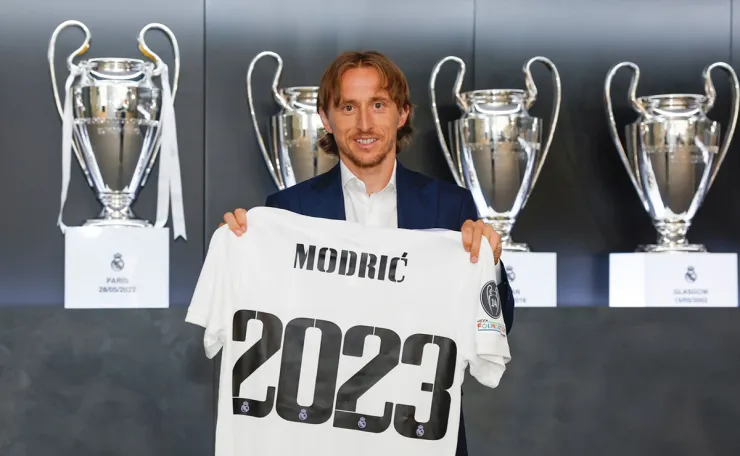 Luka Modric renueva contrato con real Madrid hasta 2023