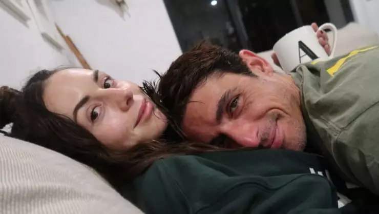 asi-fue-emotiva-despedida-zuria-vega-alberto-guerra