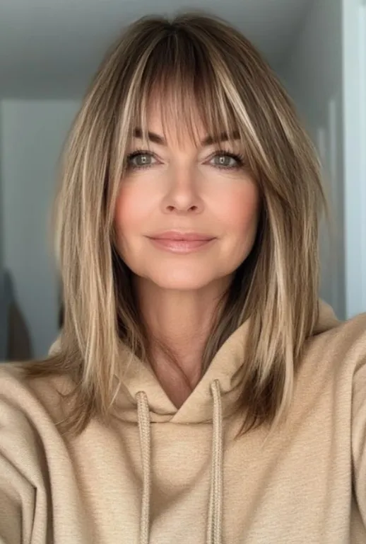 cortes de pelo que rejuvenecen a las mujeres a los 50