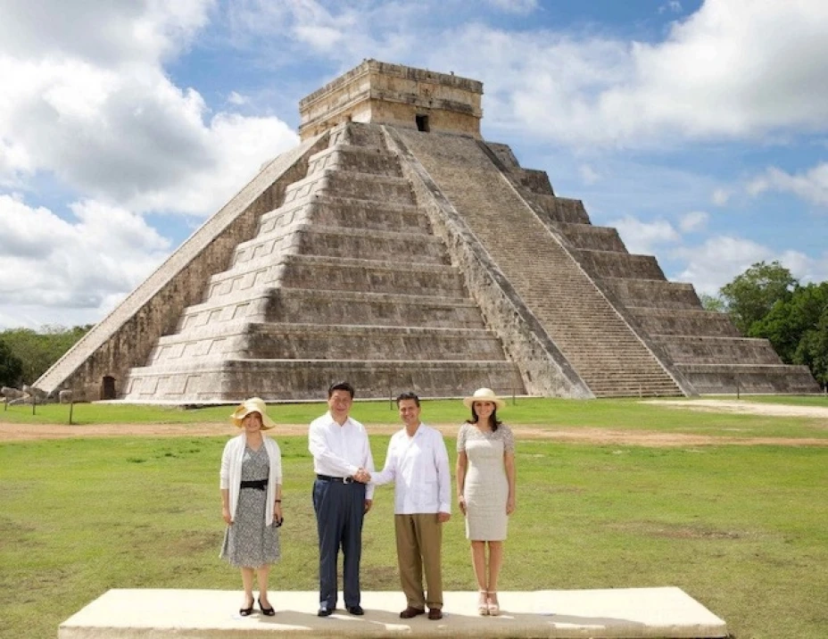 El presidente de China, Xi Jinping visitó Chichén Itzá junto con Enrique Peña Nieto