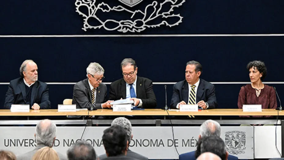 UNAM exámenes (1).jpg