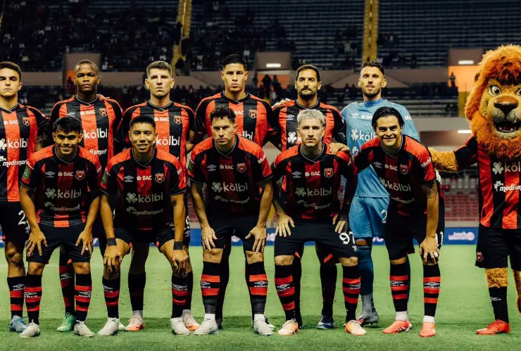 Alajuelense.jpg