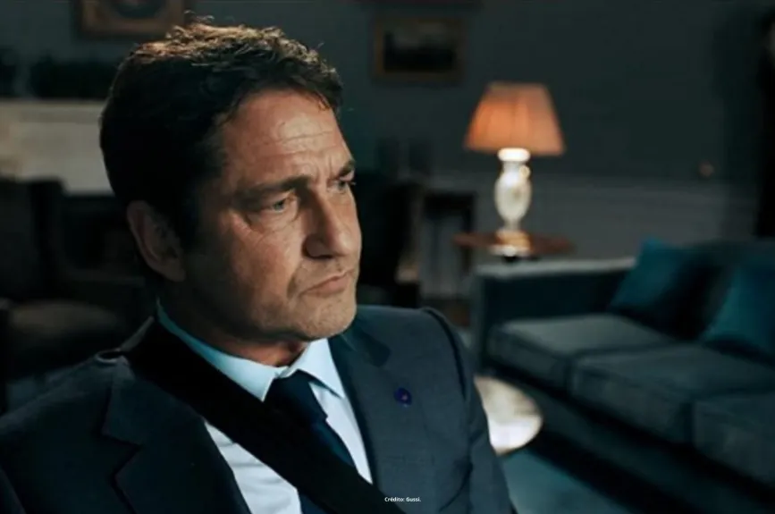Escenas de la película Agente Bajo Fuego con el actor Gerard Butler con el personaje de Mike Banning. | Estreno Platinum por Azteca 7.