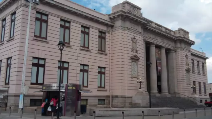 “Serenata a Mamá"