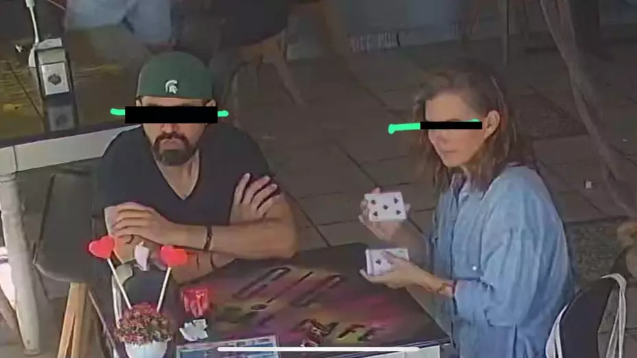 FOTO_ Pareja de extranjeros se habría ido de una cafetería sin pagar la cuenta en Chelem