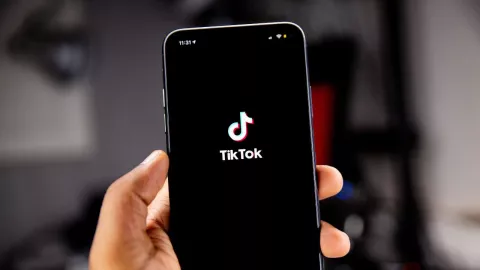 TikTok implementa nuevas restricciones para menores de edad