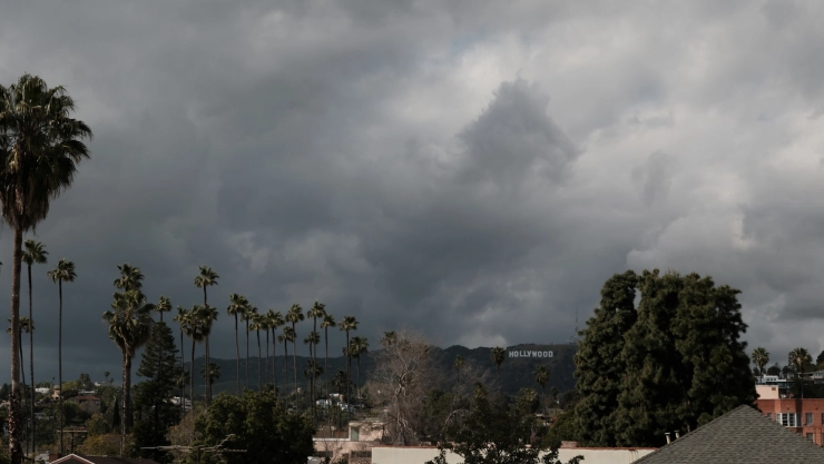 Nubes de tormenta en Los Angeles, California