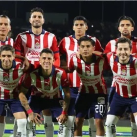 chivas-wacho-jimenez-campeon-lesion-2027.jpg