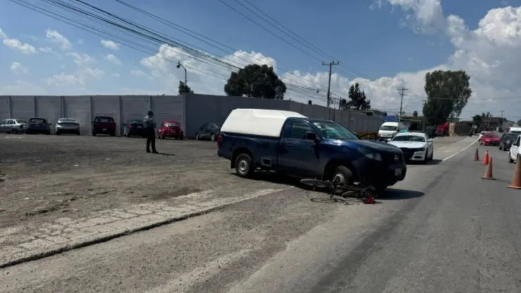 Ciclista termina en accidente sobre la carretera Puebla-Huajuapan hoy; hay cierre de circulación