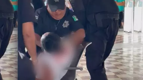 sujeto se autolesiona con arma blanca en terminal de autobuses