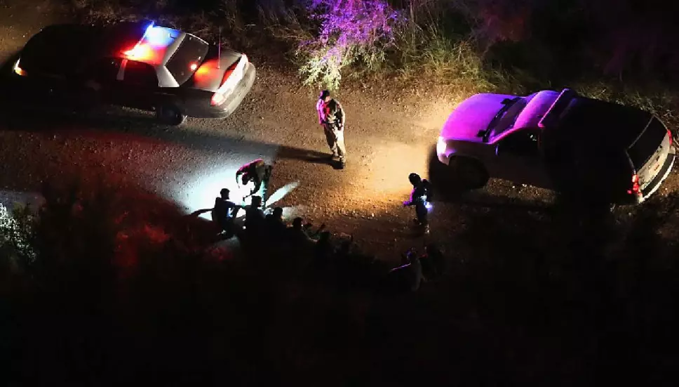Policías y hombres armados se enfrentaron en Celaya, Guanajuato la noche del 20 de marzo de 2023.