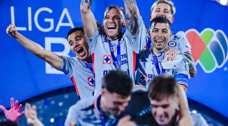 6-acontecimientos-marcaron-final-pumas-cruz-azul.jpg