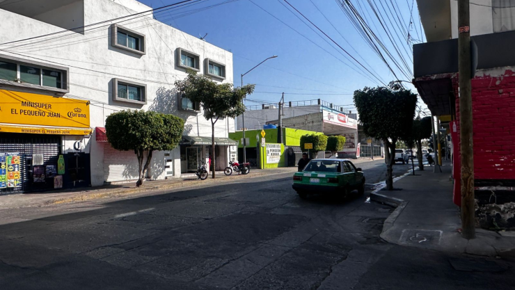 Mesera queda herida en ataque armado en bar de Irapuato, martes 18 noviembre 2025.png
