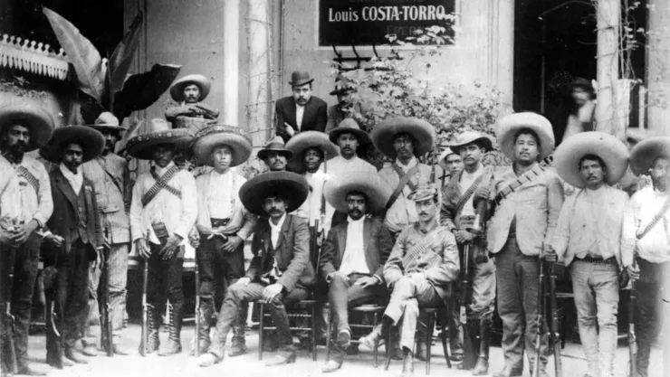 revolucion mexicana puente del 20 de noviembre.jpg