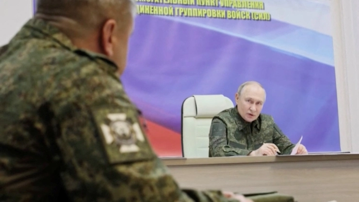 Putin visita Kursk y rechaza el cese al fuego