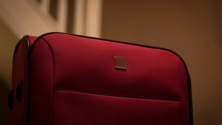 Padres asesinaron a su hija por honor y la tiraron en una maleta