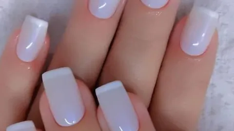 47 diseños de uñas para boda que puedes elegir para ese día especial: o incluso si eres invitada