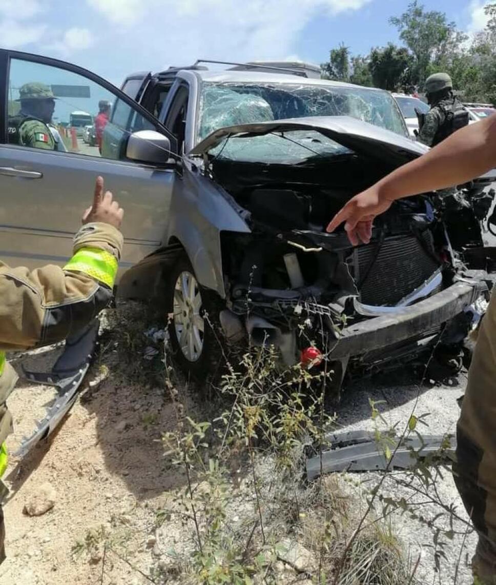 Cinco lesionados tras choque en carretera federal 307