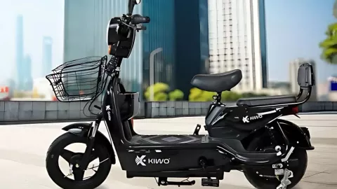 Brugada anuncia que bicis eléctricas deben ser emplacadas en CDMX: ¿Qué cambios habrá en el reglamento?