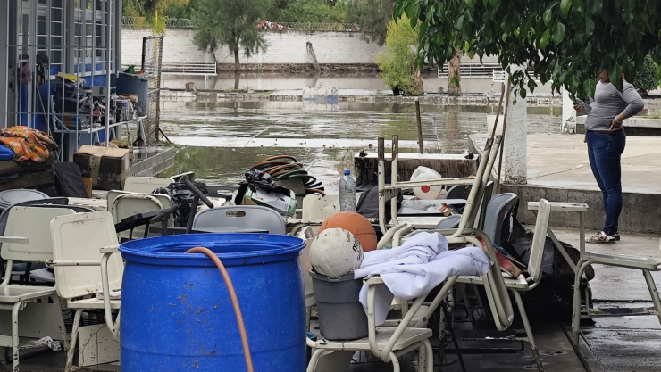 Escuela telesecundaria se inunda en Tarimoro, Guanajuato por lluvias, 3 junio 2025.png