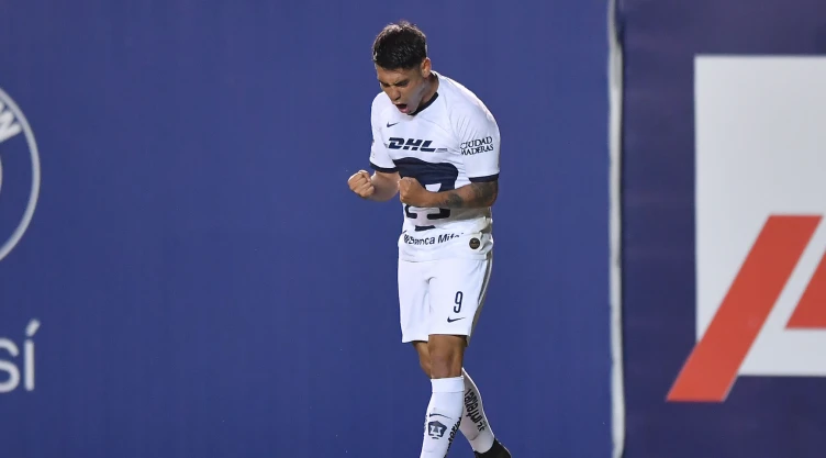 Felipe Mora saldrá de Pumas