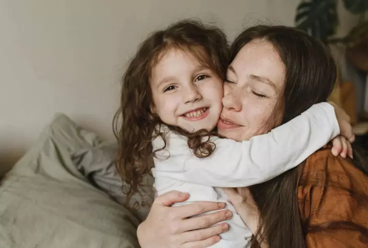 Frases para el 10 de mayo 2025: La mejor dedicatoria para el Día de las Madres, según la IA