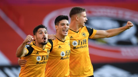 Raúl Jiménez ni se enteró de que cumplía 100 partidos con los Wolves