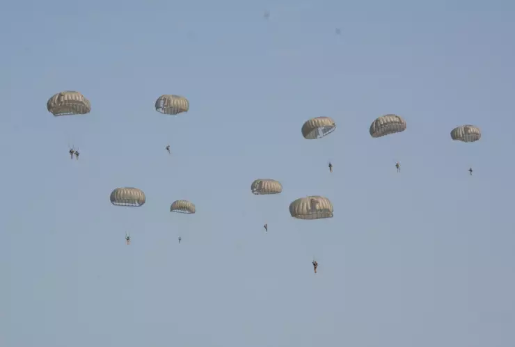 PARACAIDISTAS-SEMAR.jpg