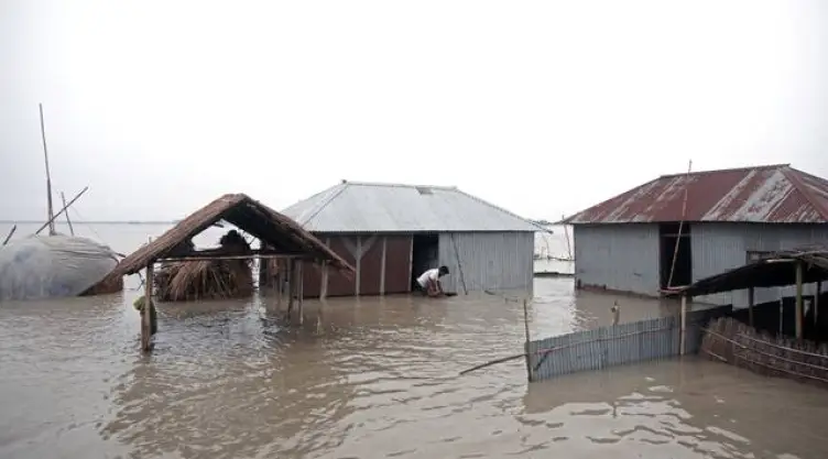 Más de 200 muertos dejan inundaciones en India, Nepal y Bangladesh