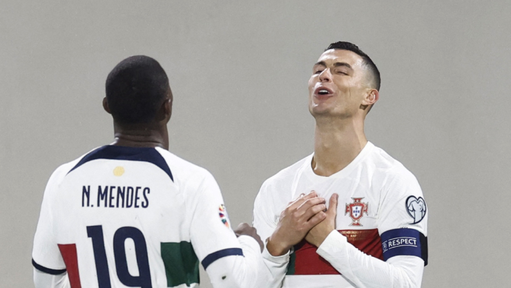 Cristiano Ronaldo festeja gol ante Luxemburgo