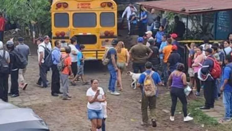 Autobús arrolla a varias personas en Nicaragua