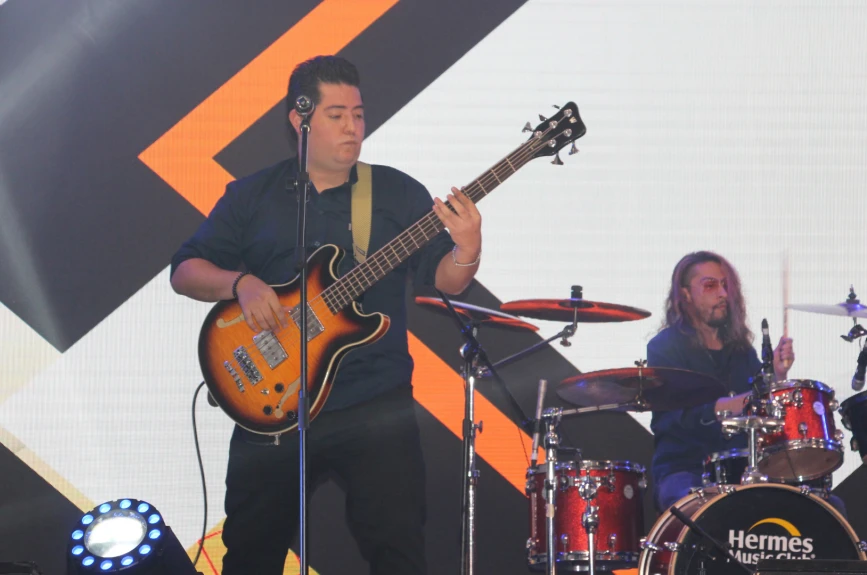 Grupo Nautlán tocó grandes clásicos del rock