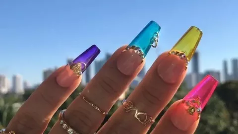 9 modelos de manicura transparente que quedan para cualquier ocasión: uñas cortas o largas se ven bien