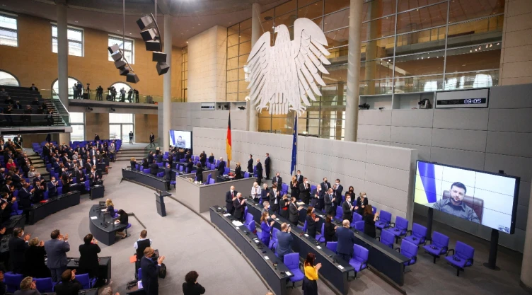 zelensky alemania muro