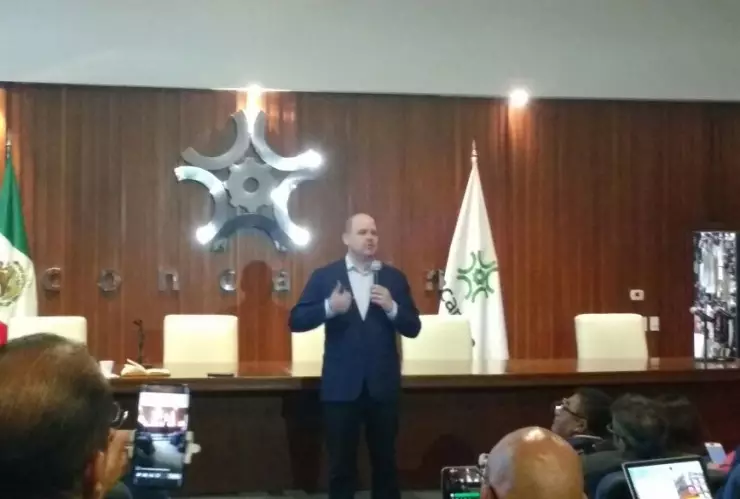 Transportistas de México denuncian que está por entrar la nueva Norma Mexicana que regula las emisiones de contaminantes