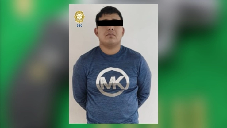 Hombre detenido en Iztapalapa por amagar a su esposa en CDMX.