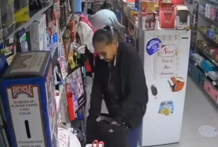 Robo dentro del supermercado: Así usó una clienta la cartera hurtada para pagar en Tijuana