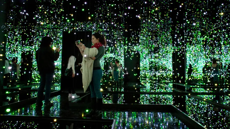Exposición Obsesión Infinita de Yayoi Kusama en el Museo Tamayo en 2014.