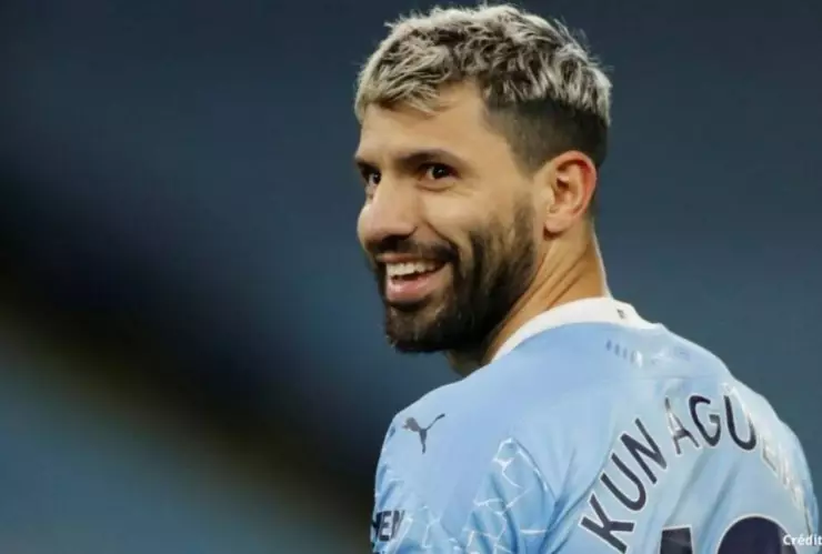 La pelea de Canelo Álvarez y Kun Agüero por Lionel Messi