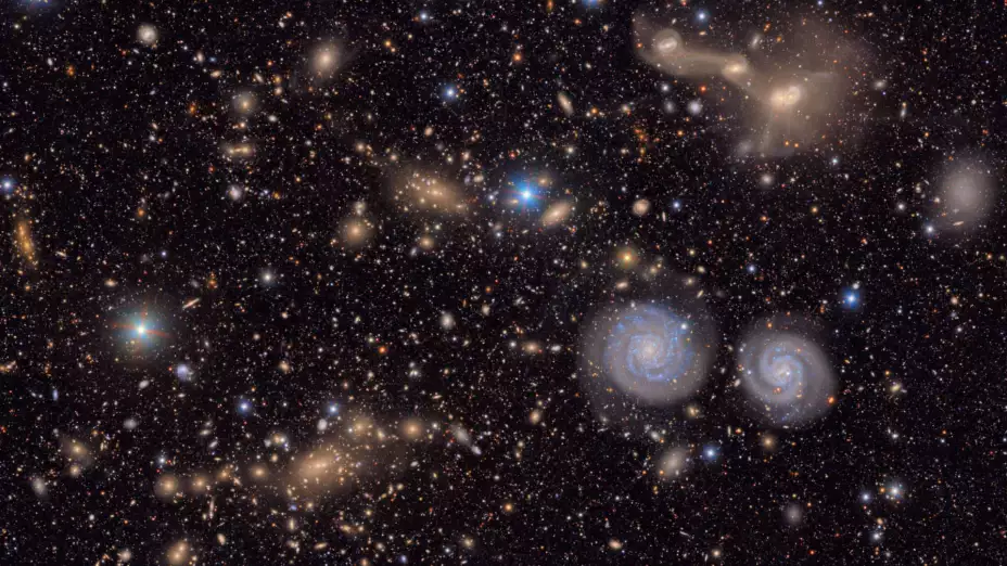 Foto del Observatorio NSF-DOE Vera C. Rubin muestra una sección del núcleo celestial Virgo.