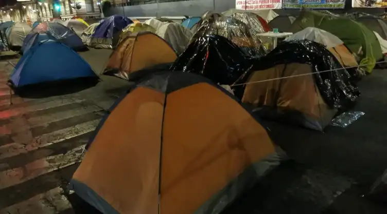triquis cierran Eje Central.jpeg